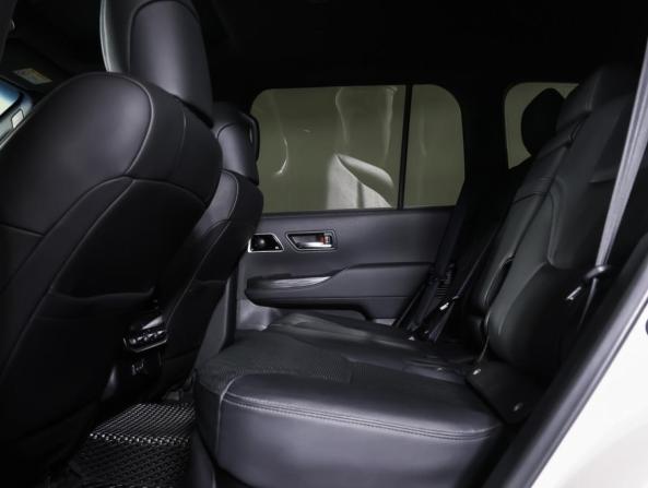 Toyota Land Cruiser 300 Series с пробегом 2021 года, цена 8 898 000 рублей, 109143 км, внедорожник, Автокод Объявления