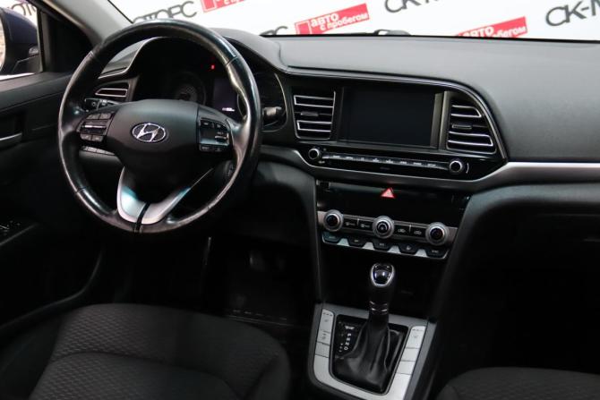 Hyundai Elantra VI (AD) Рестайлинг с пробегом 2019 года, цена 1 665 650 рублей, 111956 км, седан, Автокод Объявления