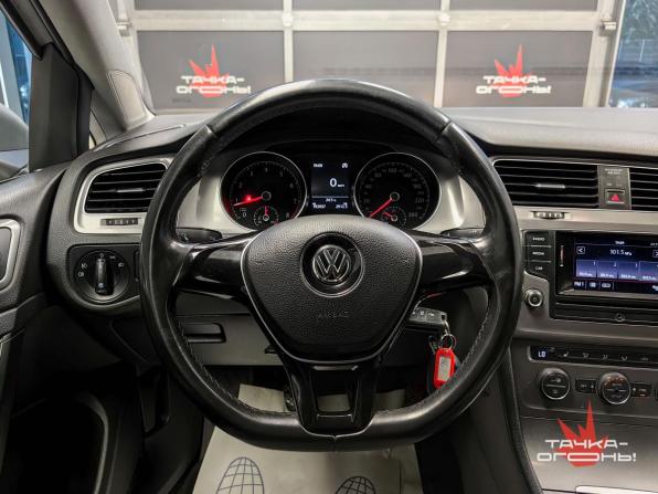 Volkswagen Golf VII с пробегом 2013 года, цена 827 000 рублей, 192028 км, хэтчбек, Автокод Объявления