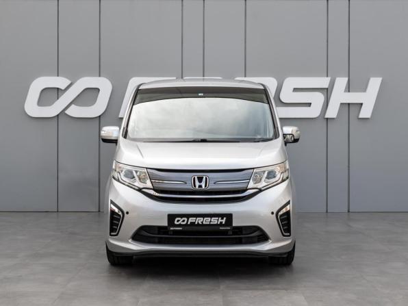 Honda Stepwgn V с пробегом 2016 года, цена 1 820 000 рублей, 112304 км, минивэн, Автокод Объявления