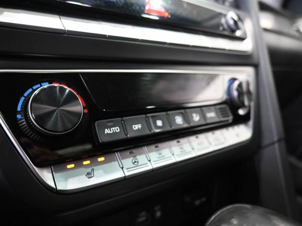 Hyundai Sonata VII (LF) Рестайлинг с пробегом 2019 года, цена 1 849 900 рублей, 107000 км, седан, Автокод Объявления