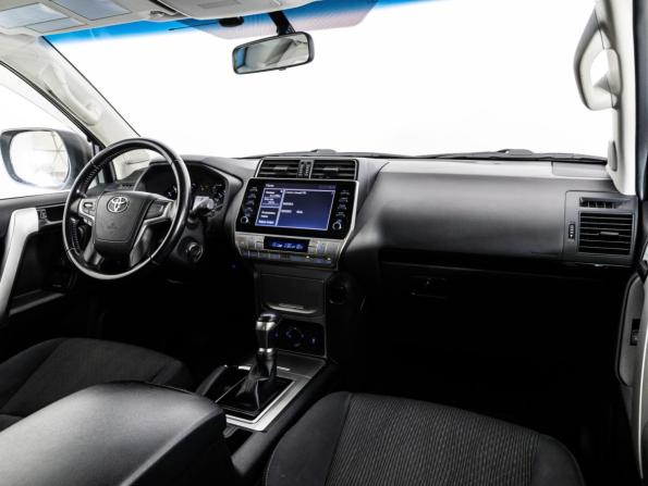 Toyota Land Cruiser Prado 150 Series Рестайлинг 3 с пробегом 2021 года, цена 6 100 000 рублей, 57988 км, внедорожник, Автокод Объявления