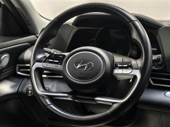 Hyundai Elantra VII (CN7) с пробегом 2021 года, цена 2 030 000 рублей, 85624 км, седан, Автокод Объявления