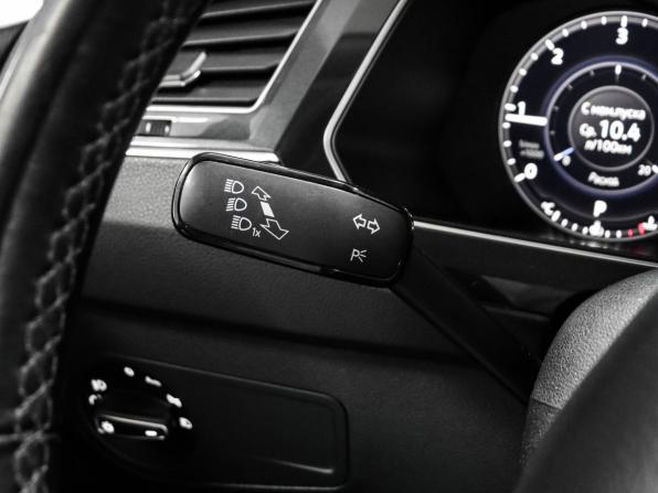 Volkswagen Tiguan II с пробегом 2018 года, цена 2 489 000 рублей, 137420 км, внедорожник, Автокод Объявления