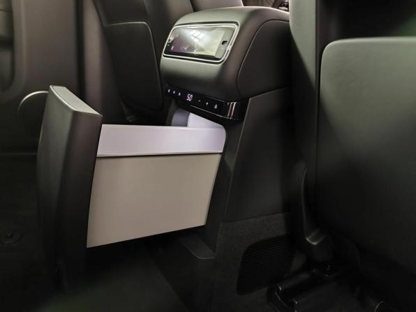 Новый Li Auto (Lixiang) L9 I Рестайлинг 2025 года, цена 9 700 000 рублей, внедорожник, Автокод Объявления
