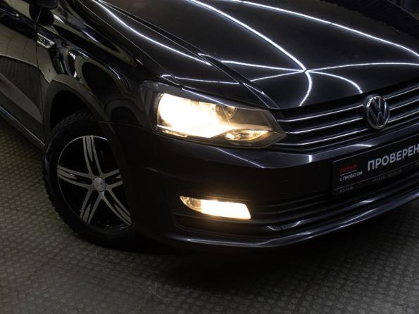 Volkswagen Polo V Рестайлинг с пробегом 2015 года, цена 929 000 рублей, 172296 км, седан, Автокод Объявления