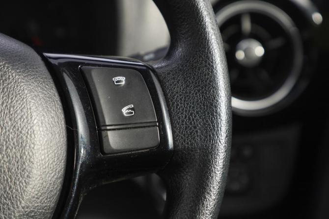 Toyota Vitz III (XP130) Рестайлинг 2 с пробегом 2019 года, цена 1 249 000 рублей, 44500 км, хэтчбек, Автокод Объявления