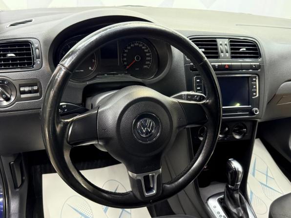 Volkswagen Polo V с пробегом 2011 года, цена 740 000 рублей, 157964 км, седан, Автокод Объявления