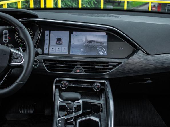 Geely Tugella I Рестайлинг с пробегом 2023 года, цена 2 639 000 рублей, 39002 км, внедорожник, Автокод Объявления