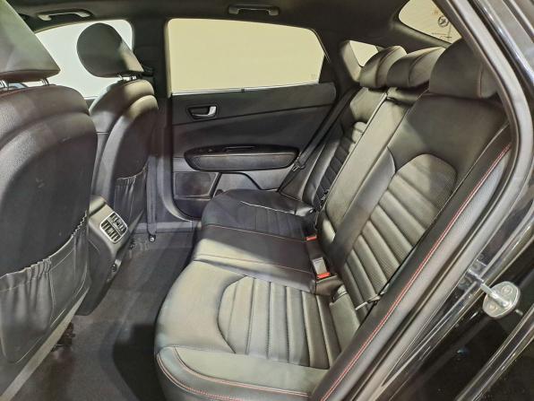 Kia Optima IV Рестайлинг с пробегом 2018 года, цена 2 490 000 рублей, 59144 км, седан, Автокод Объявления