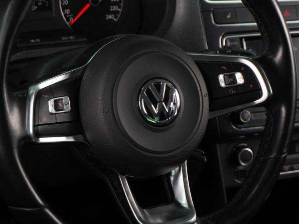 Volkswagen Polo V Рестайлинг с пробегом 2019 года, цена 1 804 000 рублей, 19028 км, седан, Автокод Объявления