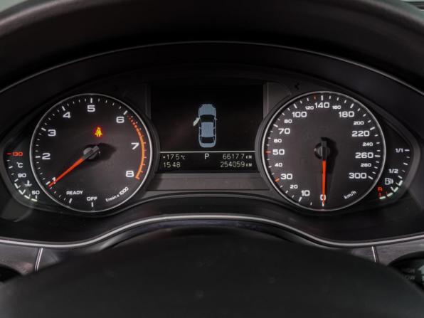 Audi A6 IV (C7) Рестайлинг с пробегом 2015 года, цена 1 799 000 рублей, 254059 км, седан, Автокод Объявления