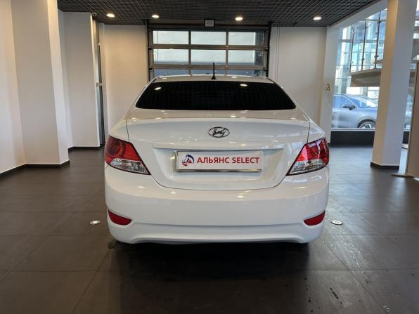 Hyundai Solaris I с пробегом 2013 года, цена 670 000 рублей, 156239 км, седан, Автокод Объявления