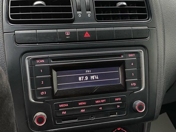Volkswagen Polo V с пробегом 2010 года, цена 399 000 рублей, 228991 км, седан, Автокод Объявления