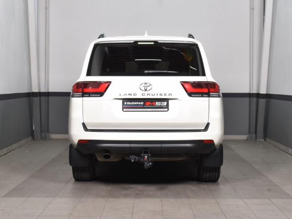 Toyota Land Cruiser 300 Series с пробегом 2022 года, цена 9 499 995 рублей, 46639 км, внедорожник, Автокод Объявления