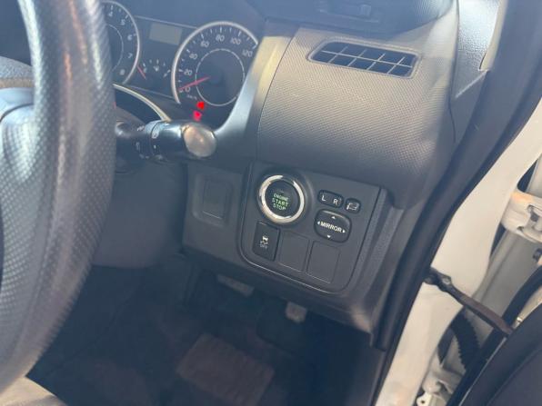 Toyota Wish II с пробегом 2010 года, цена 1 195 000 рублей, 95400 км, минивэн, Автокод Объявления
