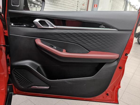 Geely Coolray I Рестайлинг с пробегом 2024 года, цена 2 065 000 рублей, 61236 км, внедорожник, Автокод Объявления