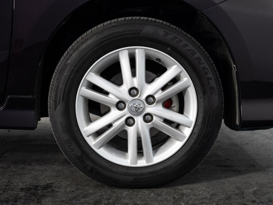 Toyota ISis I Рестайлинг Иркутск  - изображение 19