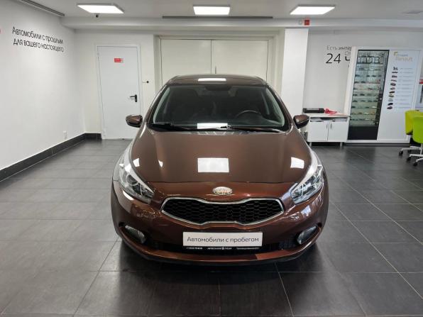 Kia Ceed II с пробегом 2013 года, цена 798 000 рублей, 235000 км, хэтчбек, Автокод Объявления
