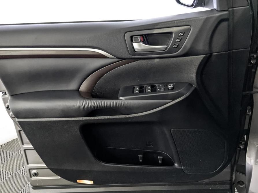 Toyota Highlander III (XU50) Москва  - изображение 18