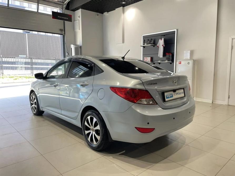 Hyundai Solaris I Москва  - изображение 6
