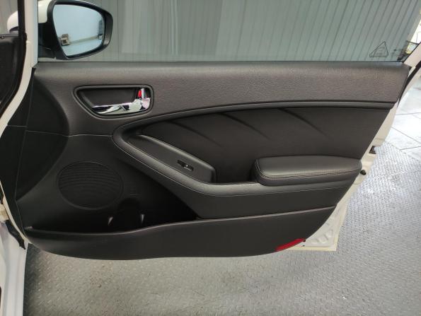 Kia Cerato III с пробегом 2015 года, цена 1 172 000 рублей, 144000 км, седан, Автокод Объявления