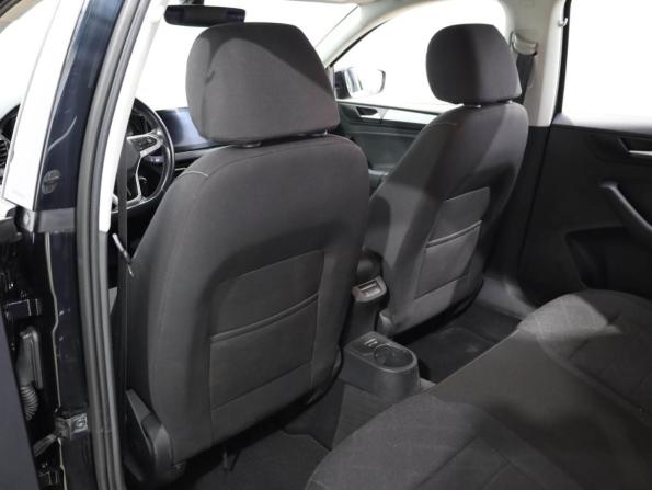 Volkswagen Polo VI с пробегом 2021 года, цена 1 529 000 рублей, 179068 км, лифтбек, Автокод Объявления