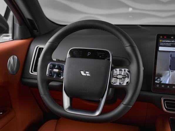Новый Li Auto (Lixiang) L9 I Рестайлинг 2025 года, цена 11 790 000 рублей, внедорожник, Автокод Объявления