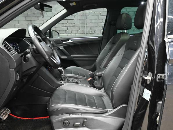 Volkswagen Tiguan II Рестайлинг с пробегом 2021 года, цена 3 540 000 рублей, 132000 км, внедорожник, Автокод Объявления