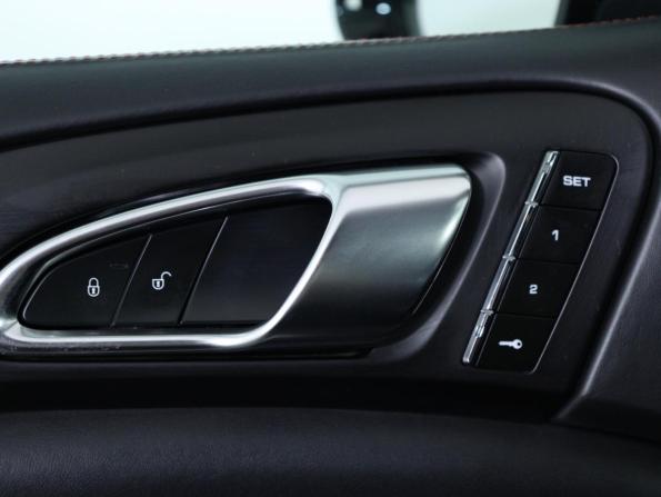 Porsche Cayenne II Рестайлинг (958) с пробегом 2016 года, цена 3 950 000 рублей, 144995 км, внедорожник, Автокод Объявления