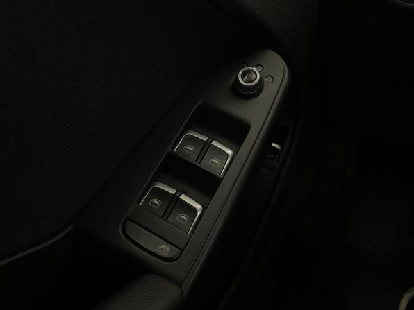 Audi A4 IV (B8) Рестайлинг с пробегом 2013 года, цена 1 314 000 рублей, 213731 км, седан, Автокод Объявления