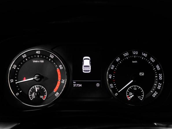 Skoda Octavia IV (A8) с пробегом 2021 года, цена 2 749 000 рублей, 32000 км, лифтбек, Автокод Объявления