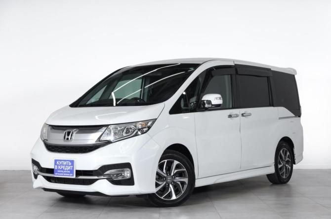 Honda Stepwgn V с пробегом 2015 года, цена 1 869 000 рублей, 112000 км, минивэн, Автокод Объявления