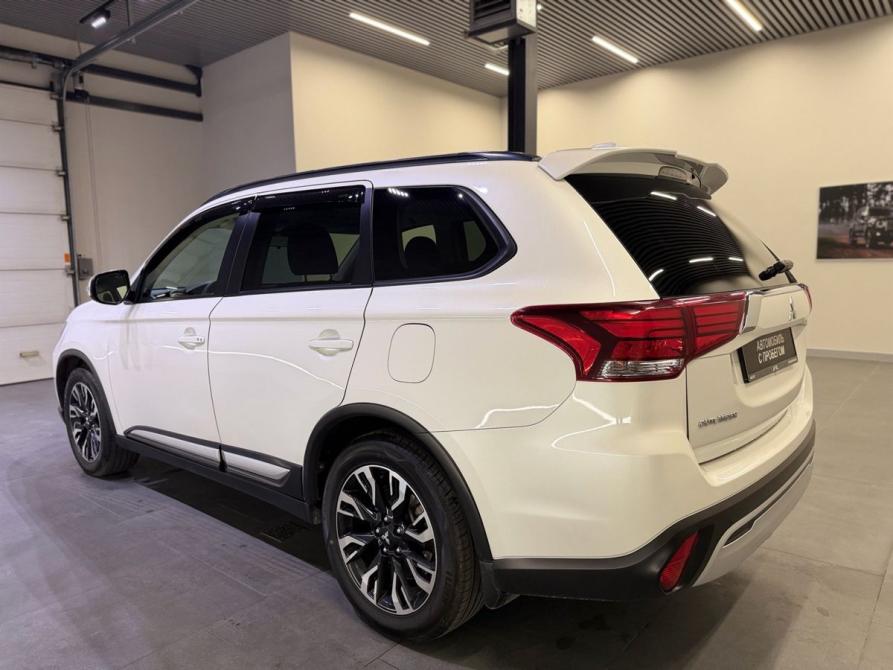 Mitsubishi Outlander III Рестайлинг 3 Новосибирск  - изображение 6