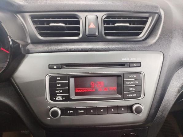 Kia Rio III Рестайлинг с пробегом 2015 года, цена 788 300 рублей, 152550 км, седан, Автокод Объявления