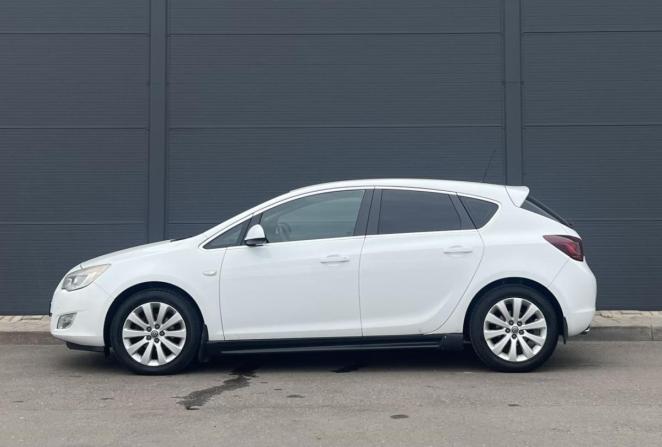 Opel Astra J с пробегом 2012 года, цена 740 000 рублей, 205200 км, хэтчбек, Автокод Объявления