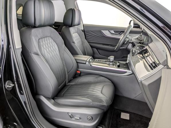 Hongqi HS5 I Рестайлинг с пробегом 2024 года, цена 3 495 000 рублей, 6896 км, внедорожник, Автокод Объявления