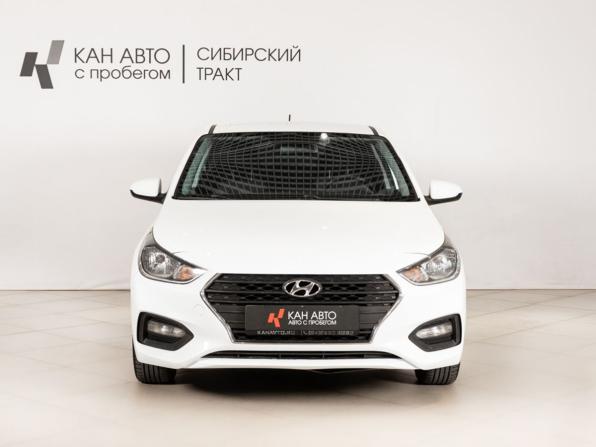 Hyundai Solaris II с пробегом 2017 года, цена 986 000 рублей, 164656 км, седан, Автокод Объявления