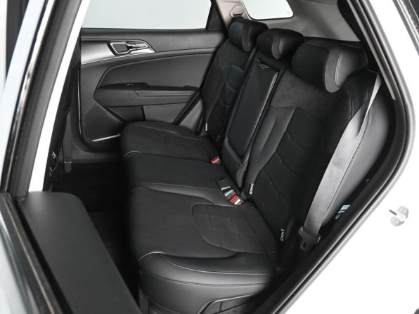Kia Sportage V Рестайлинг с пробегом 2026 года, цена 4 199 000 рублей, 8 км, внедорожник, Автокод Объявления