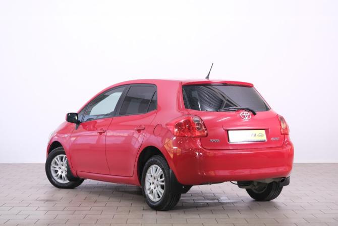 Toyota Auris I с пробегом 2007 года, цена 719 000 рублей, 320000 км, хэтчбек, Автокод Объявления