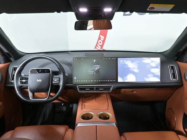 Li Auto (Lixiang) L9 I Рестайлинг с пробегом 2024 года, цена 7 430 000 рублей, 48940 км, внедорожник, Автокод Объявления