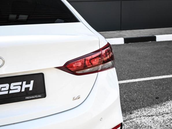 Hyundai Solaris II с пробегом 2017 года, цена 1 399 000 рублей, 85147 км, седан, Автокод Объявления