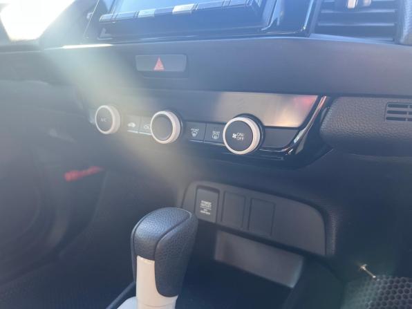 Honda Fit IV с пробегом 2021 года, цена 1 340 000 рублей, 77414 км, хэтчбек, Автокод Объявления