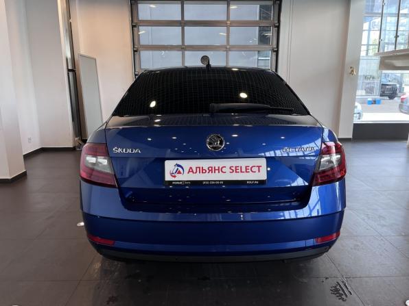 Skoda Octavia III (A7) Рестайлинг с пробегом 2018 года, цена 1 740 000 рублей, 218984 км, лифтбек, Автокод Объявления