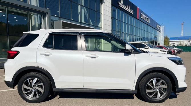Toyota Raize I с пробегом 2020 года, цена 1 548 000 рублей, 108921 км, внедорожник, Автокод Объявления