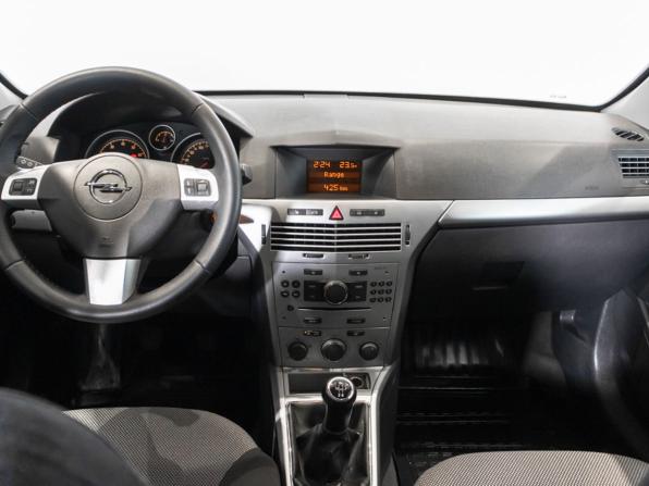 Opel Astra H Рестайлинг с пробегом 2013 года, цена 508 900 рублей, 245351 км, седан, Автокод Объявления
