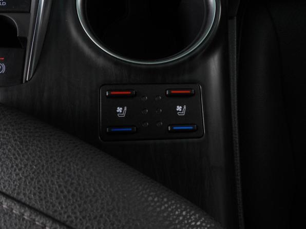Toyota Camry VIII (XV70) Рестайлинг с пробегом 2021 года, цена 3 249 000 рублей, 103059 км, седан, Автокод Объявления