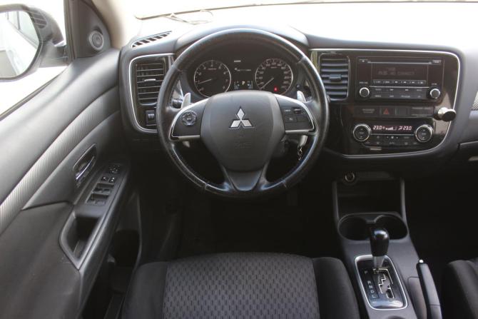 Mitsubishi Outlander III с пробегом 2012 года, цена 1 215 000 рублей, 221243 км, внедорожник, Автокод Объявления
