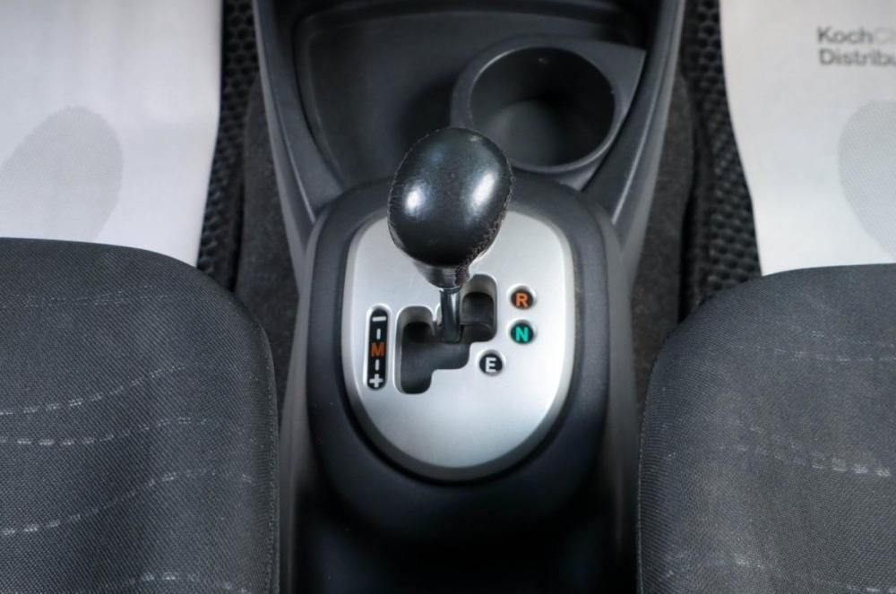 Toyota Yaris II Челябинск  - изображение 15