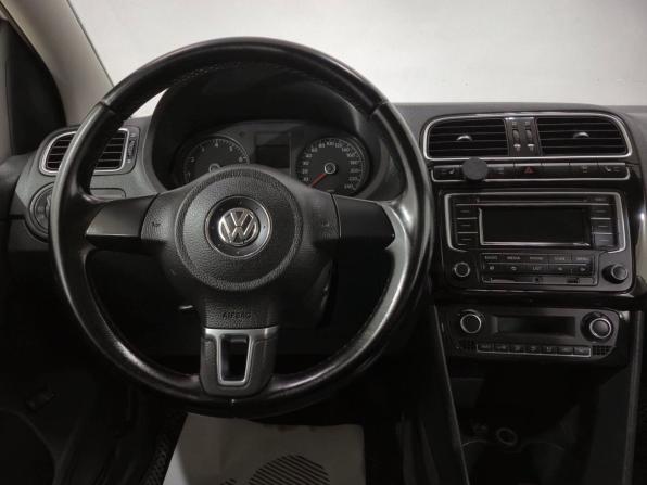 Volkswagen Polo V с пробегом 2014 года, цена 615 000 рублей, 249659 км, седан, Автокод Объявления